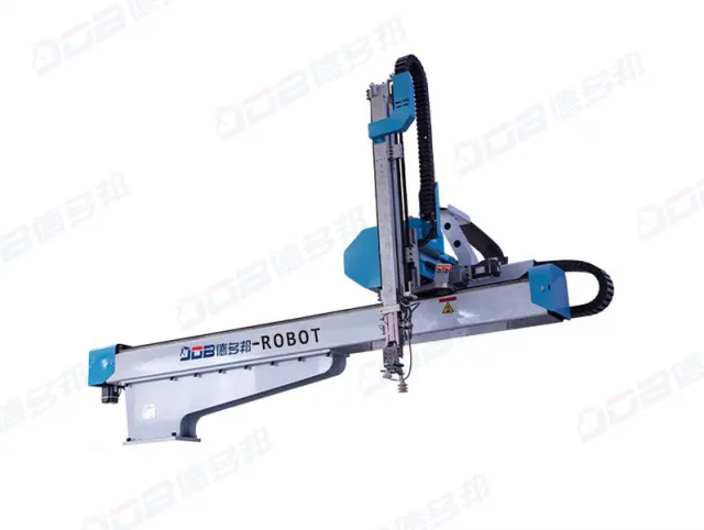 Large Injection Molding Machine Manipulator