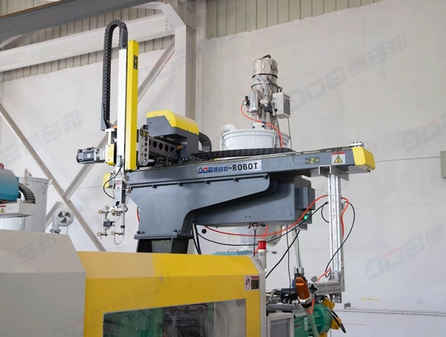 High-Speed Bullhead Servo Manipulator
