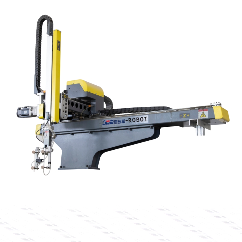 Injection Molding Pick-and-Place Robot